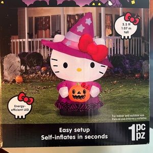 Hello kitty witch Halloween inflatable brand new!